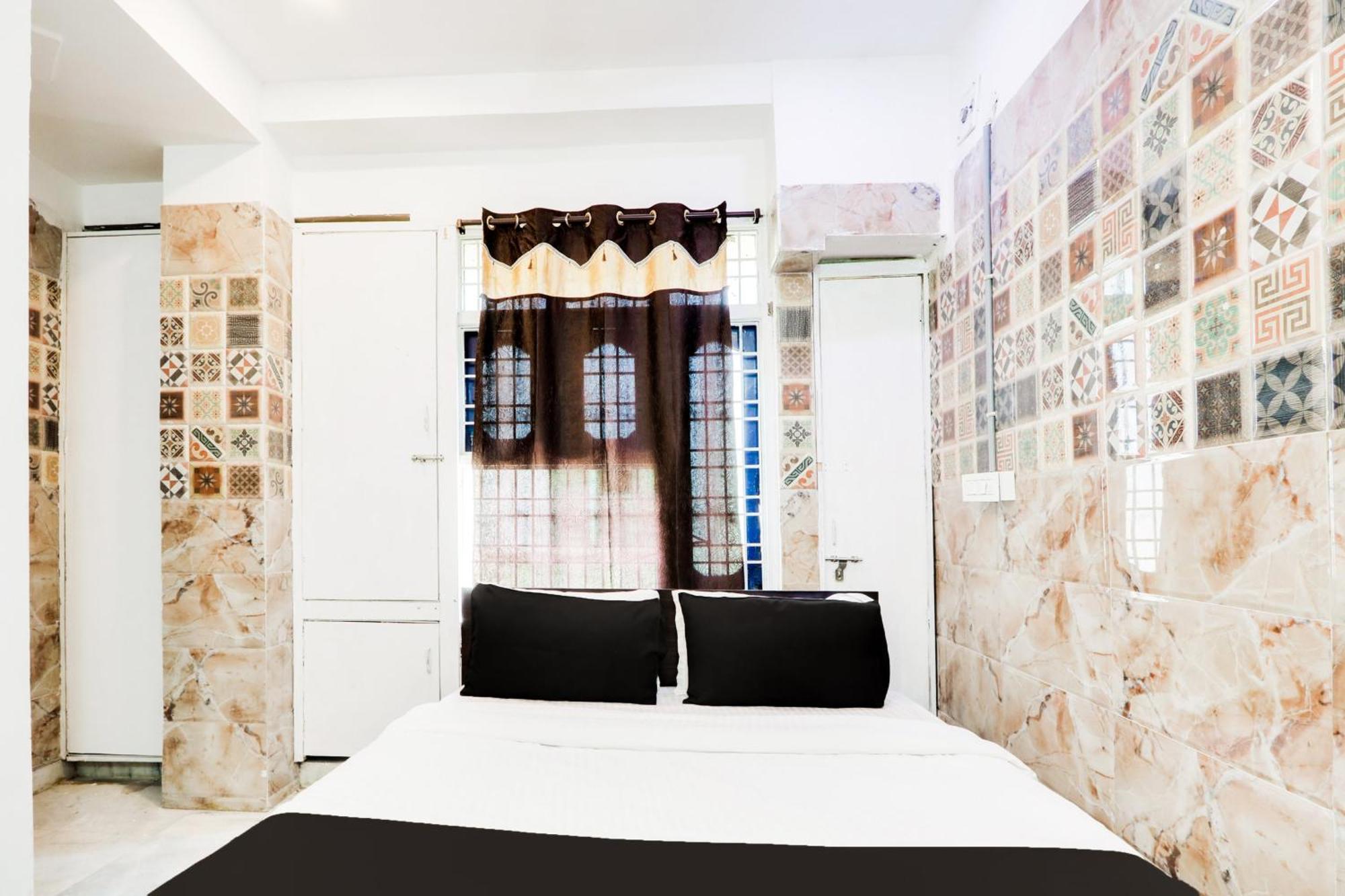 Hotel O City Inn Luxury Rooms Варангал Екстериор снимка
