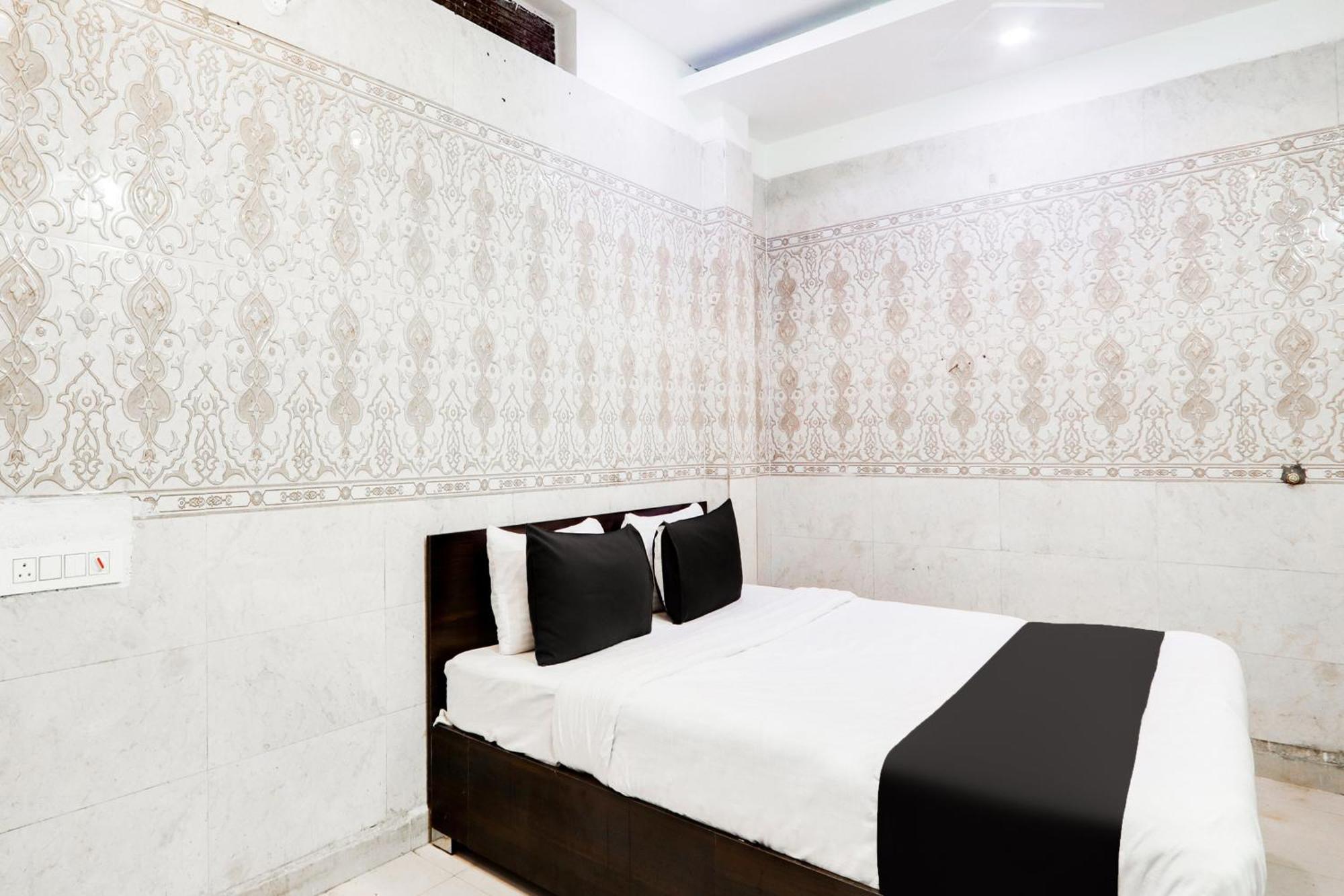 Hotel O City Inn Luxury Rooms Варангал Екстериор снимка